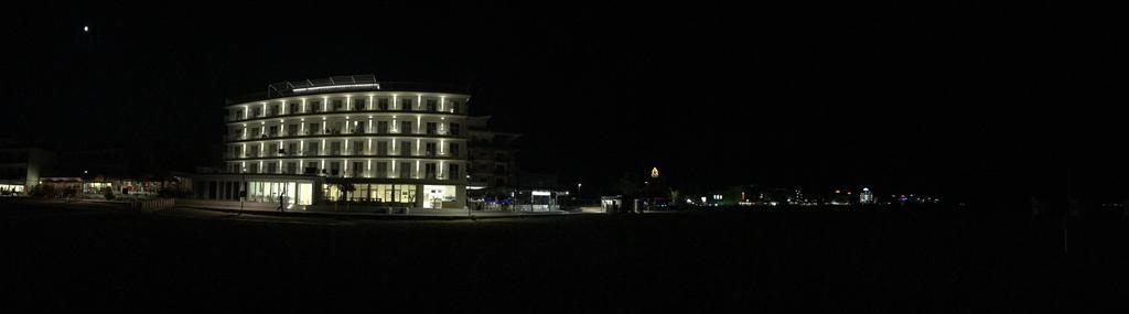 Stellamare Caorle Bagian luar foto